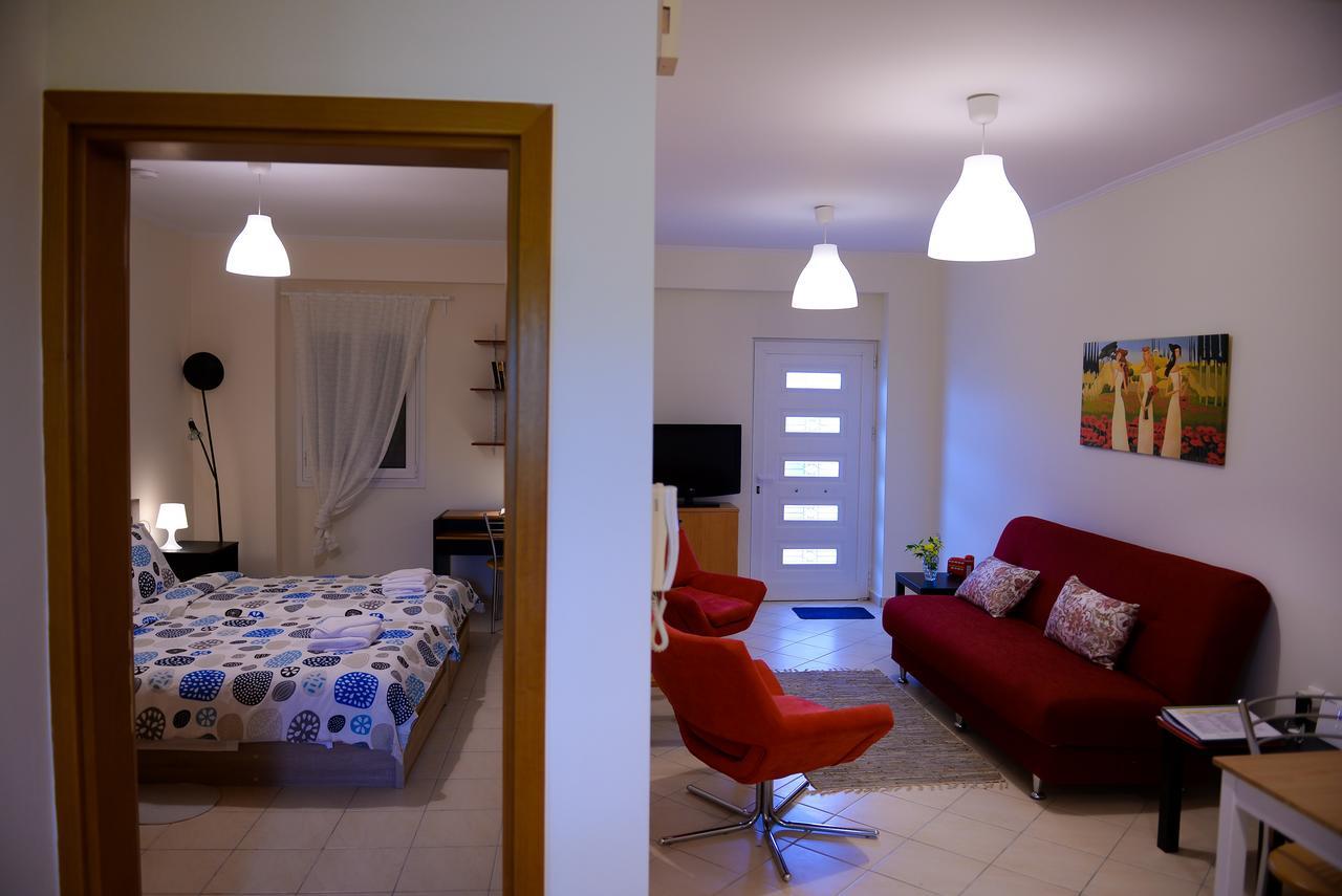 Appartement Patras Palm Tree Extérieur photo